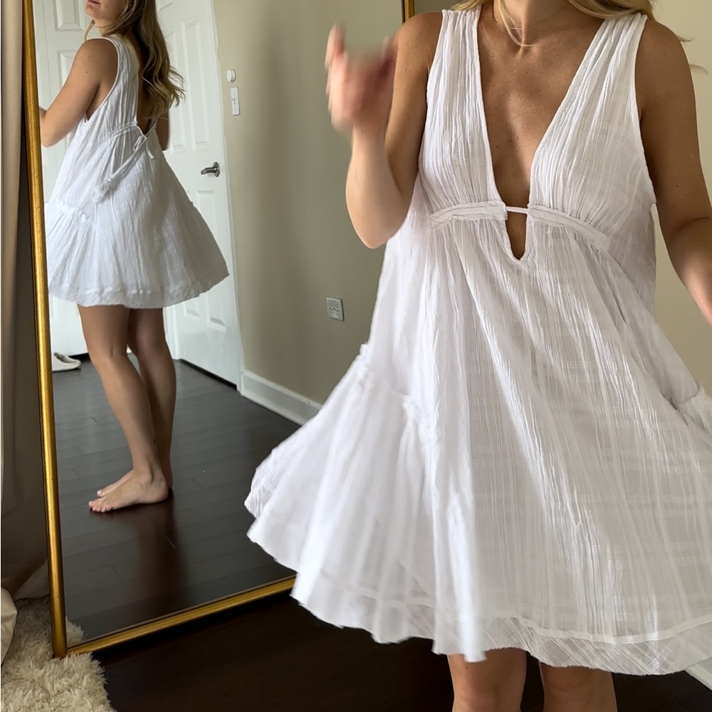 Flowy White Mini Dress, never worn